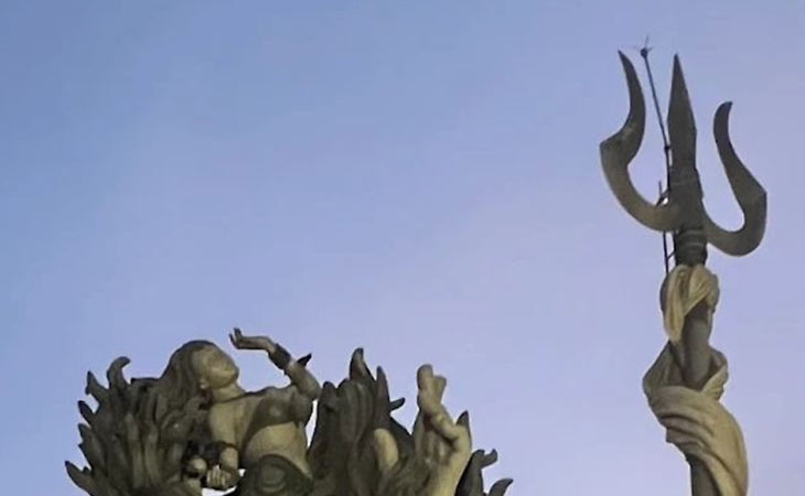 Lord Shiva statue with Trishul